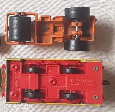 staré hračky auta LESNEY , CORGI , ..... - 2