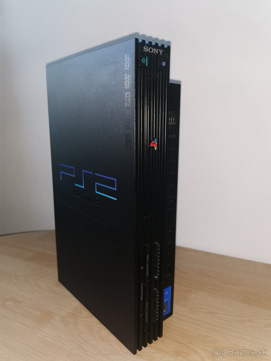Predám PlayStation 2 (PS2) + 2 ovládače - 2
