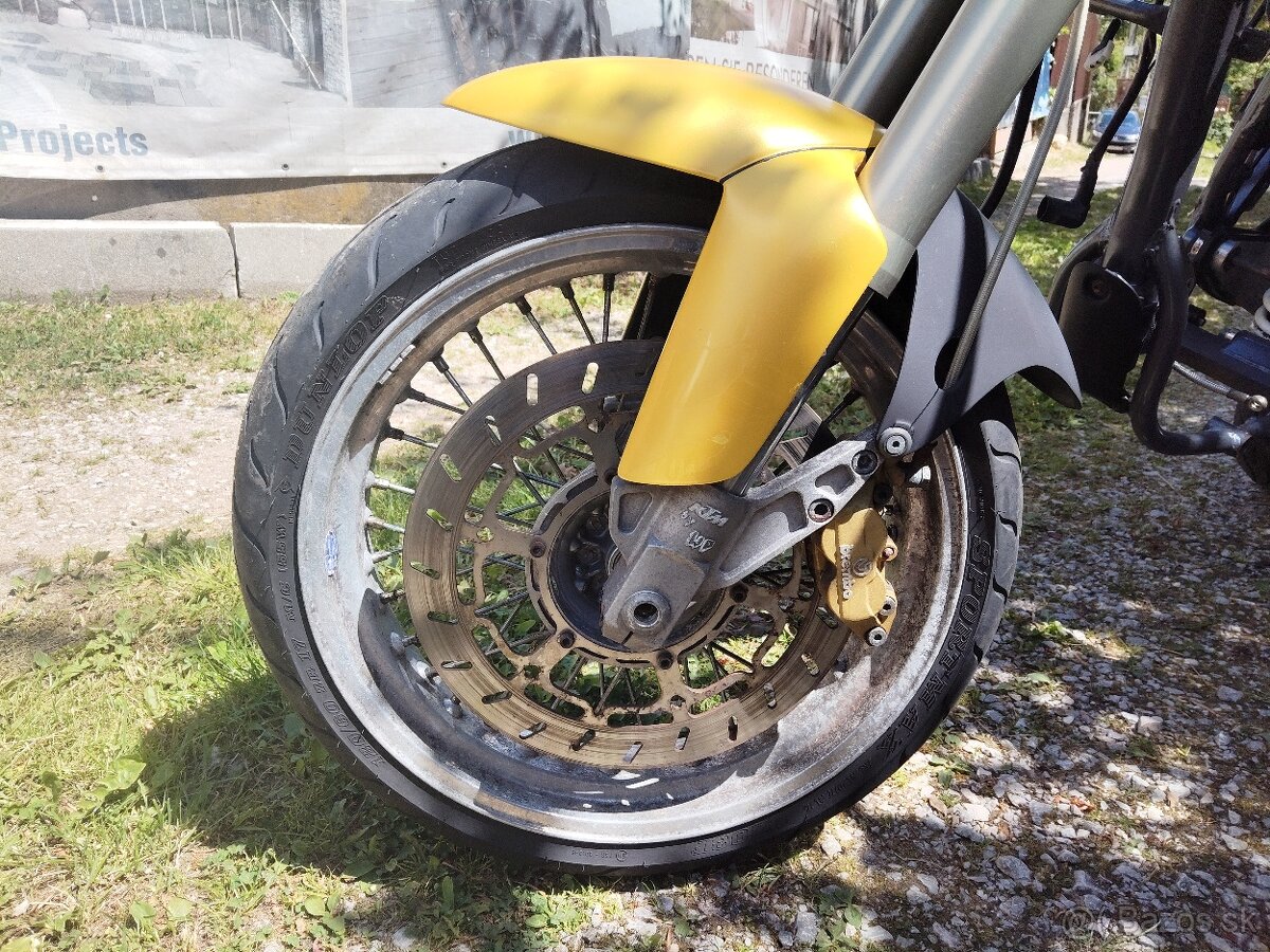 KTM Duke