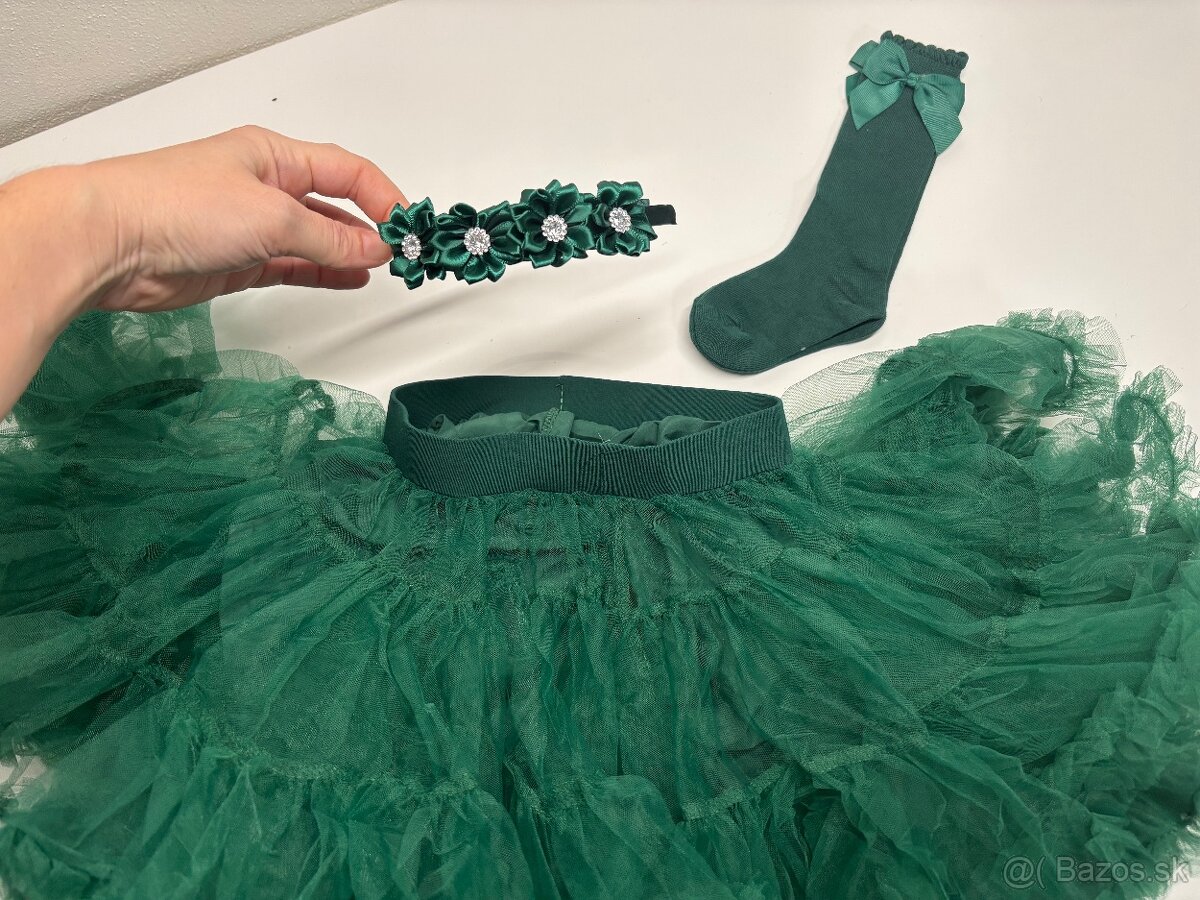 Krásna suknička s doplnkami - 2