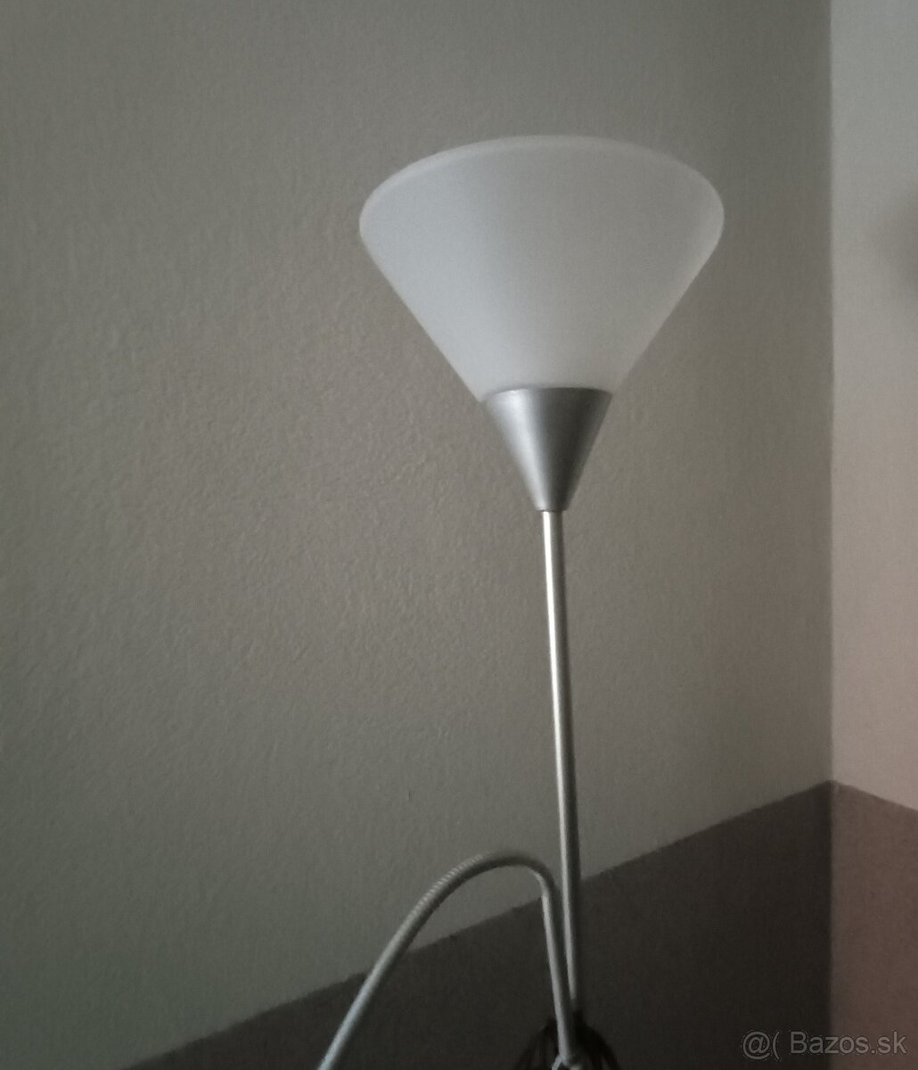 Stojaca lampa - 2