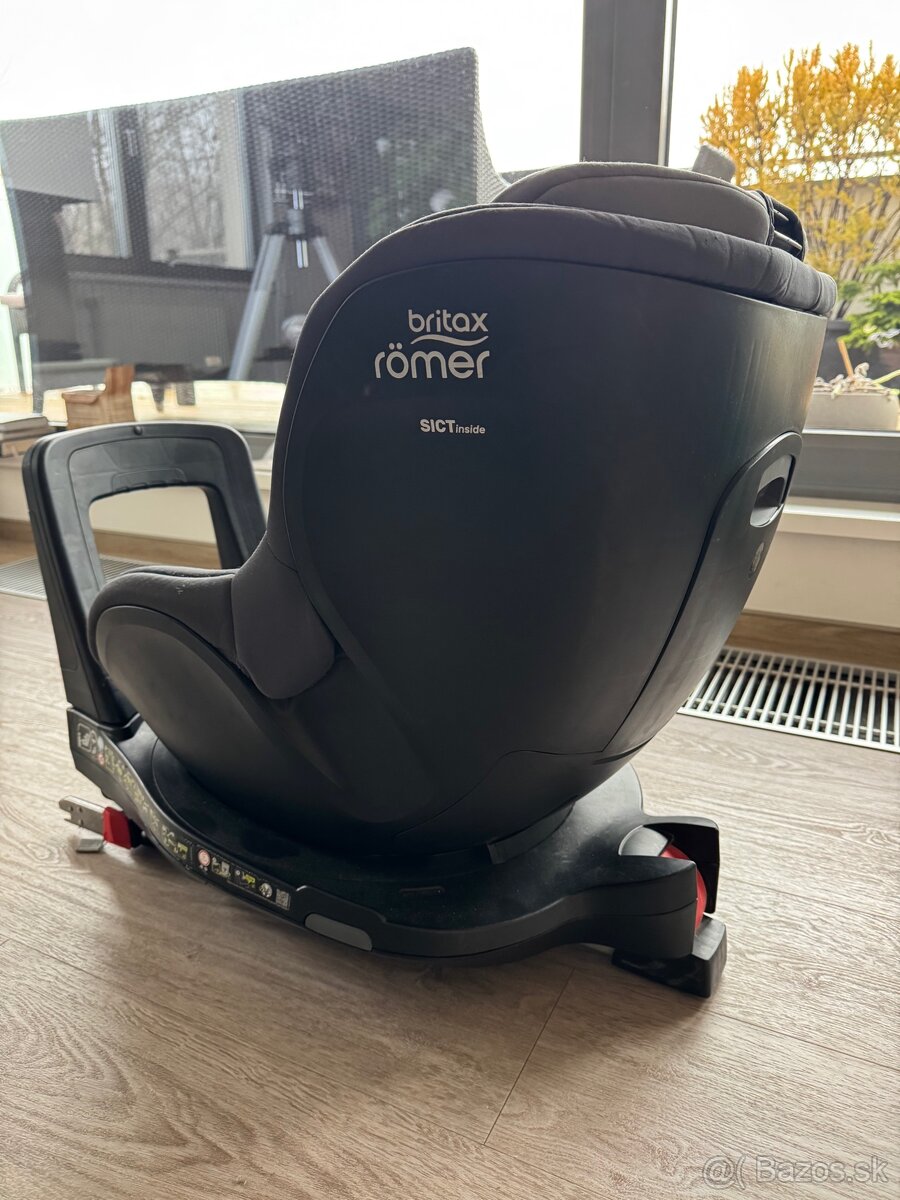 Predám autosedačku Britax Römer Dualfix M i-Size - 2