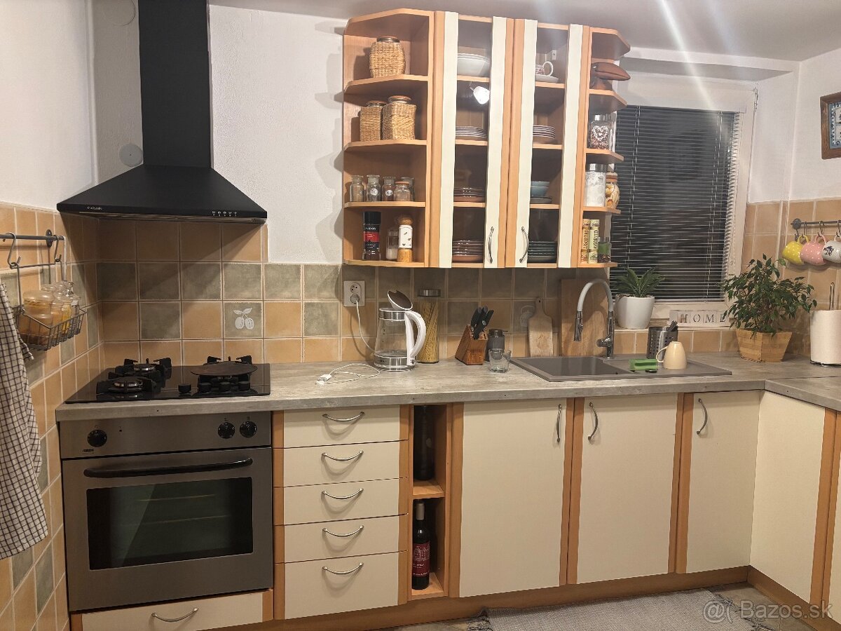 Predám kuchynskú linku - 2