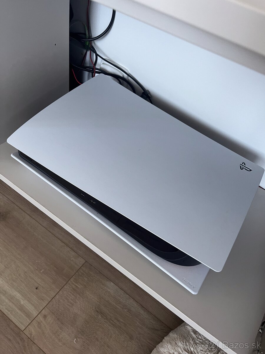 Playstation 5 s mechanikou + 2x DualSense - 2