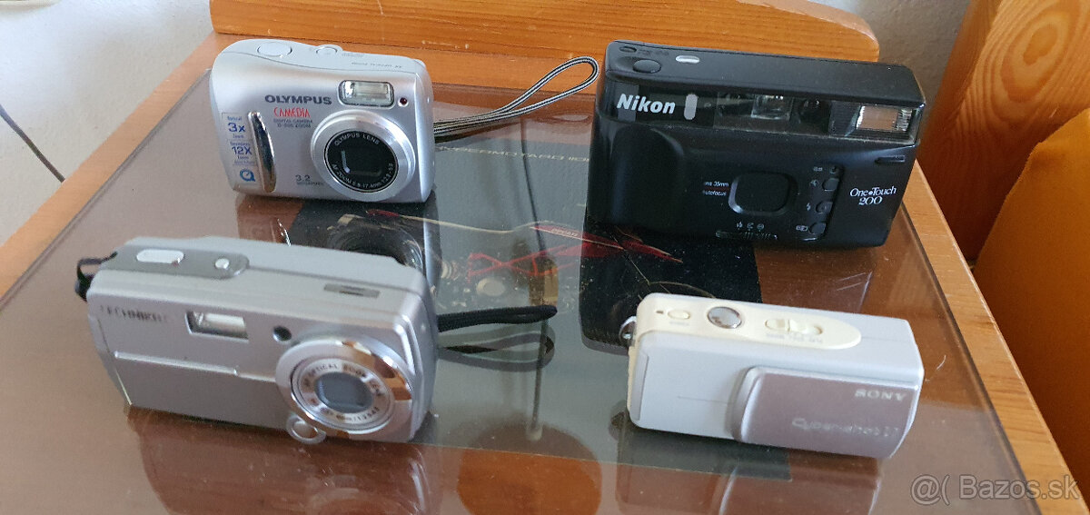 predám tieto fotoaparáty - 2