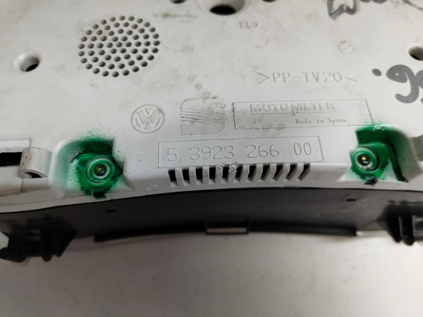 tachometer VW POLO III 5392326600 40€ - 2