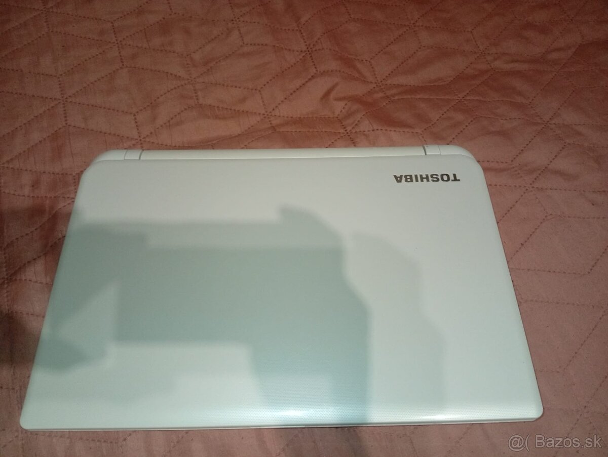 Satellite l50d-b-179 - 2