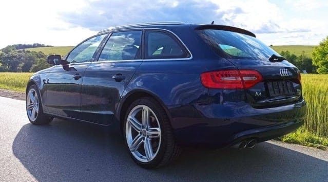 Audi A4 avant 2TDI QATRO - 2