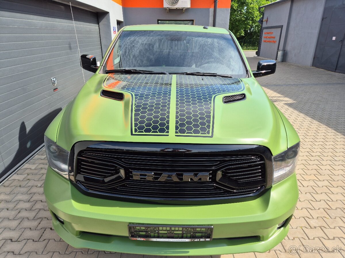 DODGE RAM 1500 5,7 HEMI SINGLE CAB 2022 28000km