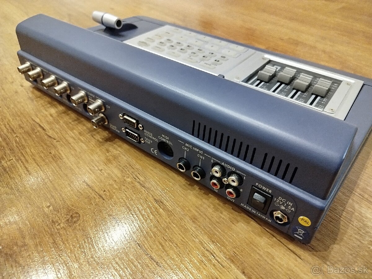 Profesionálna videoréžia strižňa Datavideo SE-500 - 2