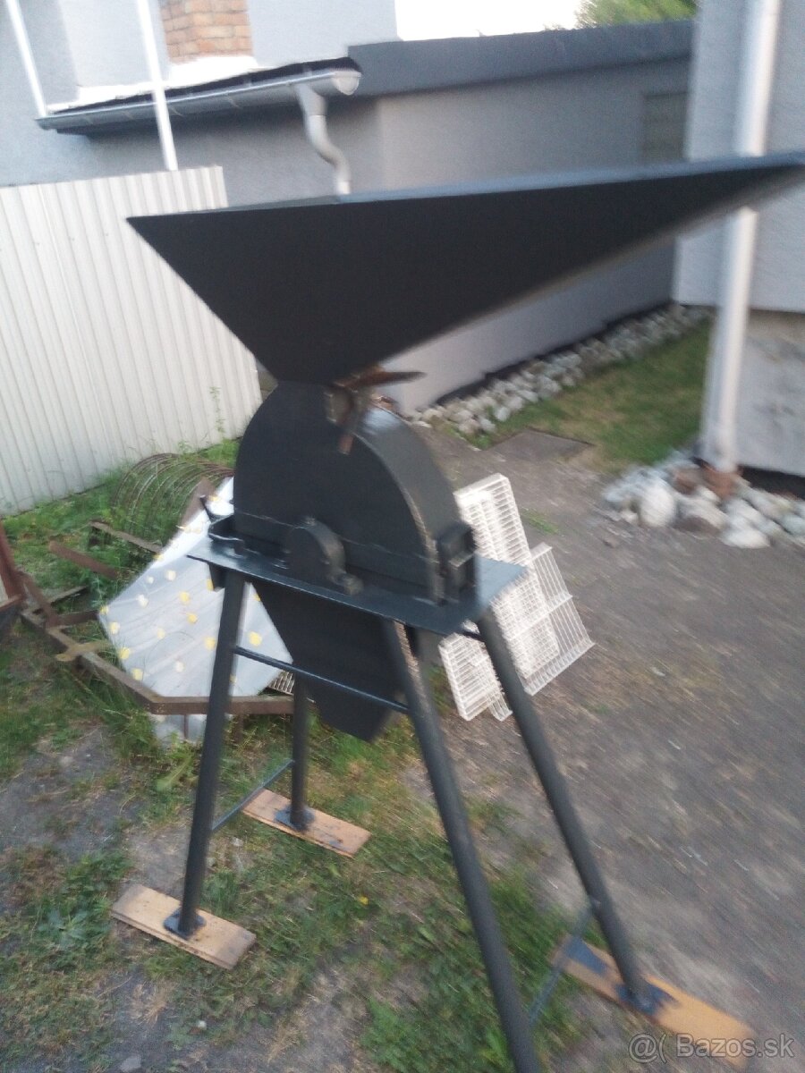 Predám šrotovnik, hačko, trezor - 2