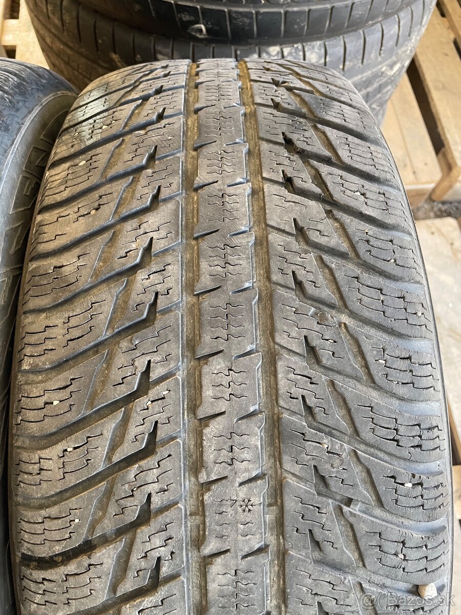 Nokian 265/65 r17 - 2