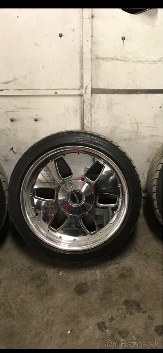 Predám alu disc 8j-r17 - 2