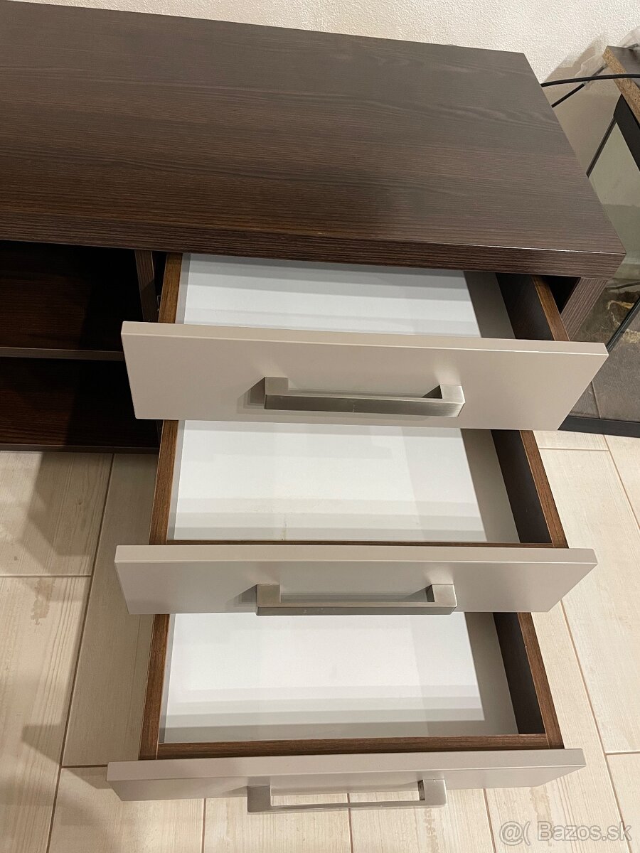 Moderná TV skrinka - 2