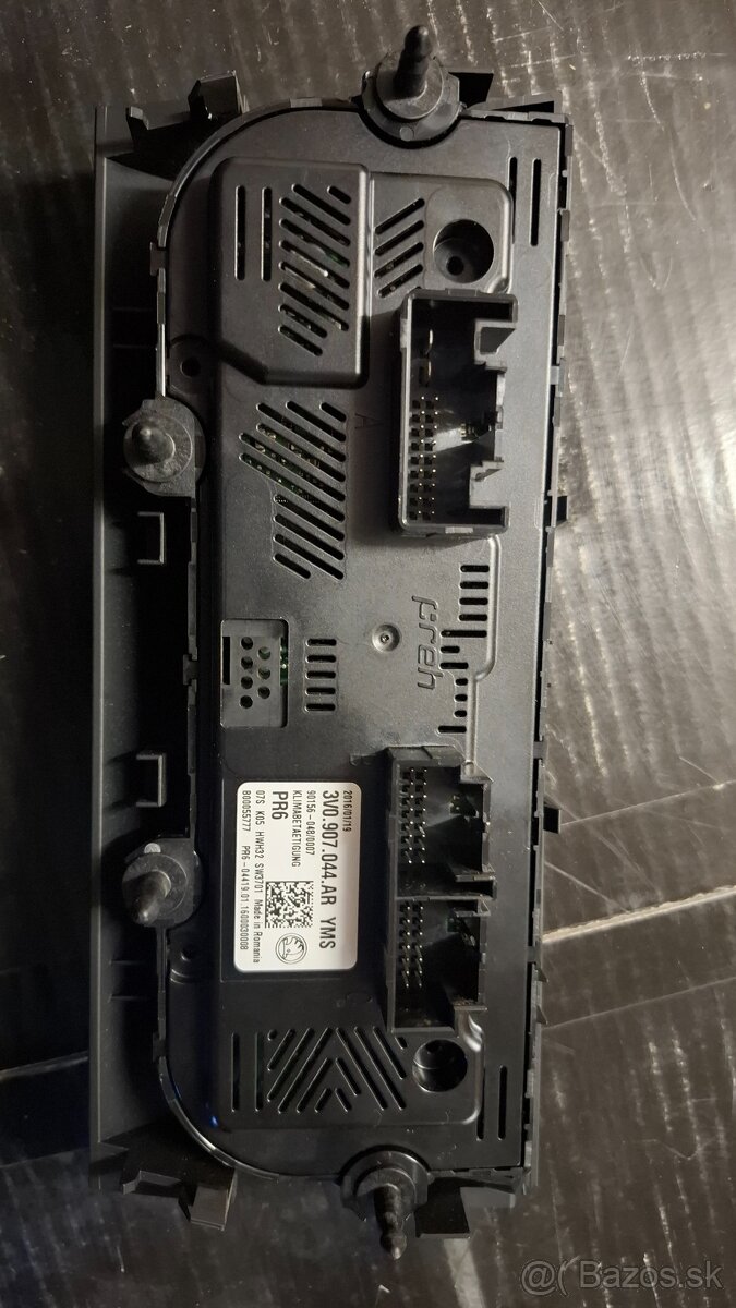 Predám ovládací panel klimatizácie (Climatronic) - 2