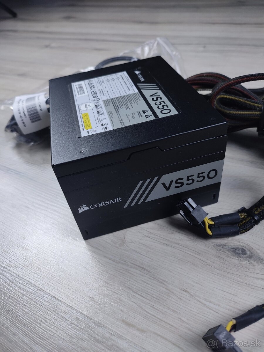 PC zdroj Corsair VS550 (550W, 80+) - 2