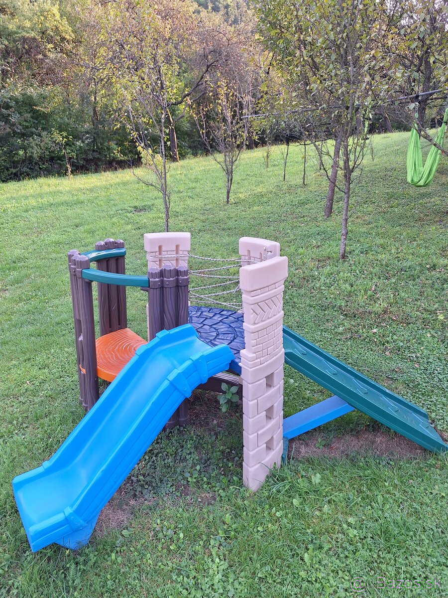 Šmýkalka - hrad Little Tikes - 2