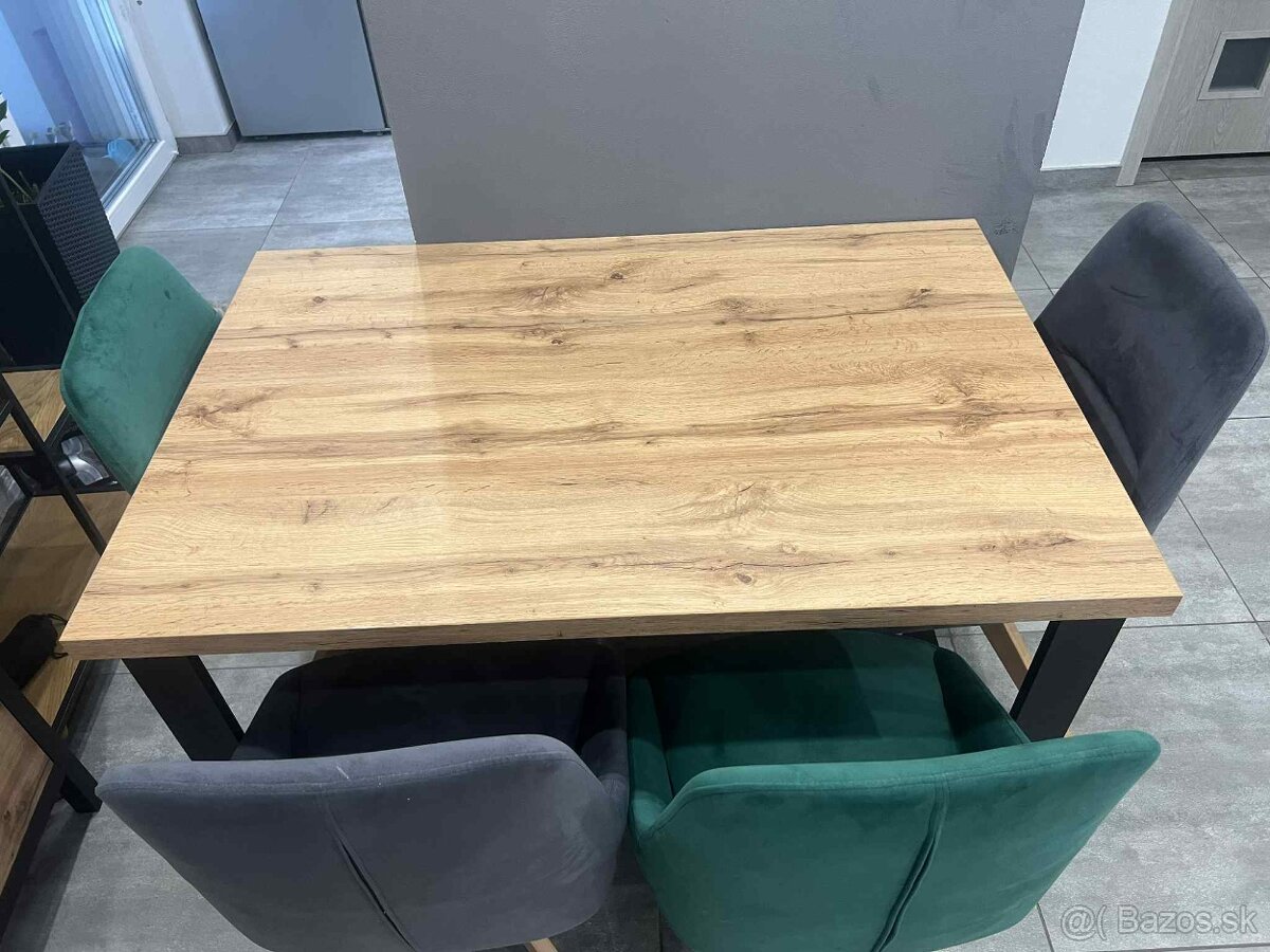 Predám jedálensky stôl nový málo používaný + 6ks jedálenské - 2