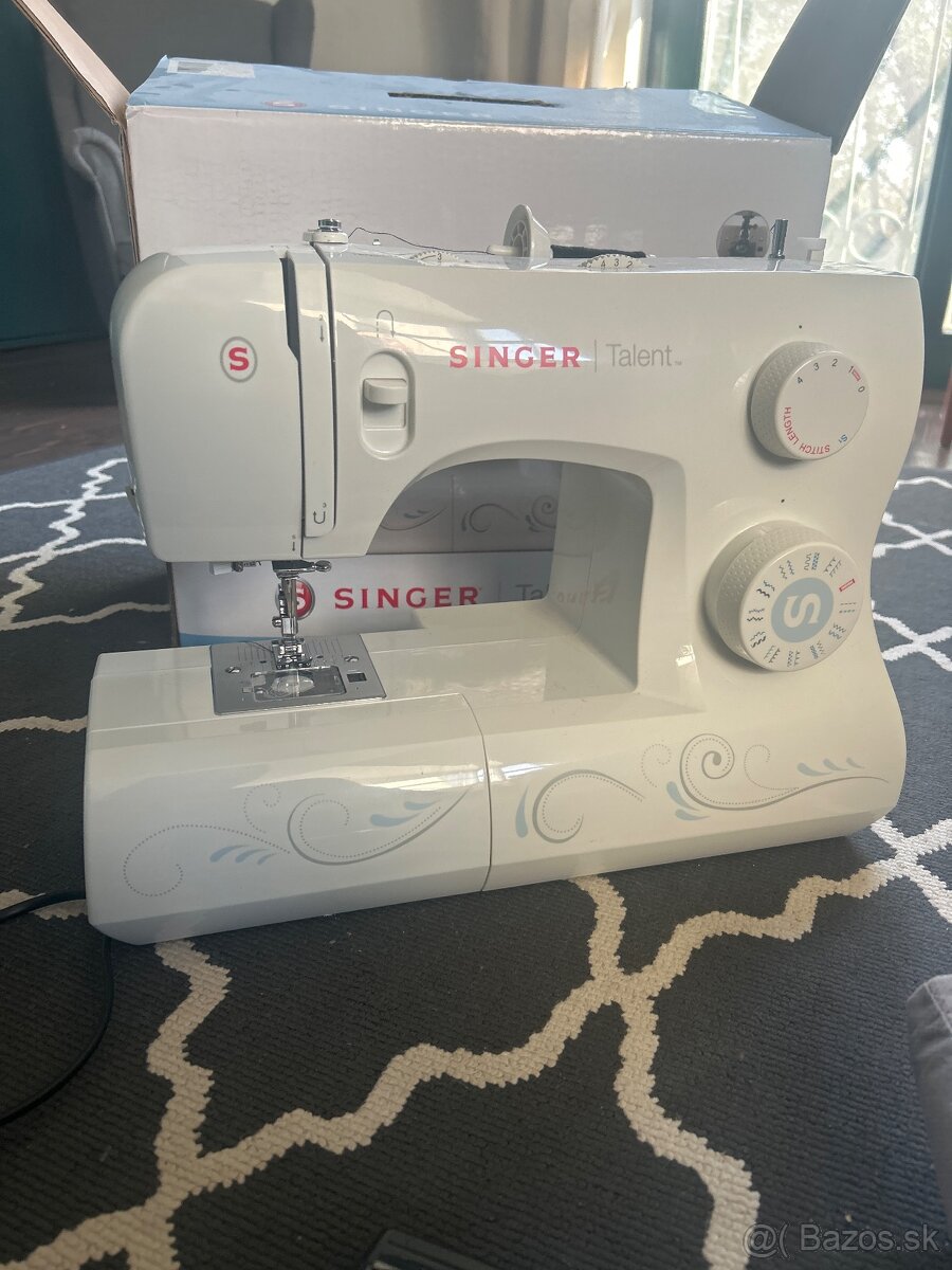 Singer Talent 3323 - 2