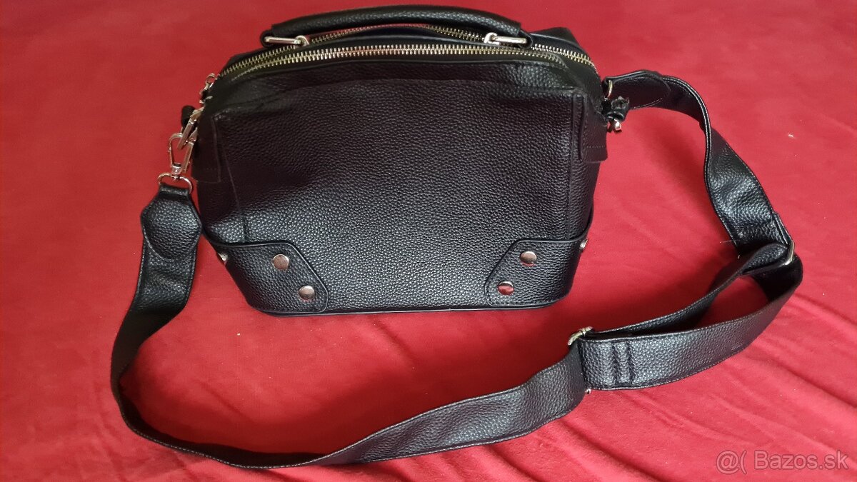 Čierna dámska kabelka - 2