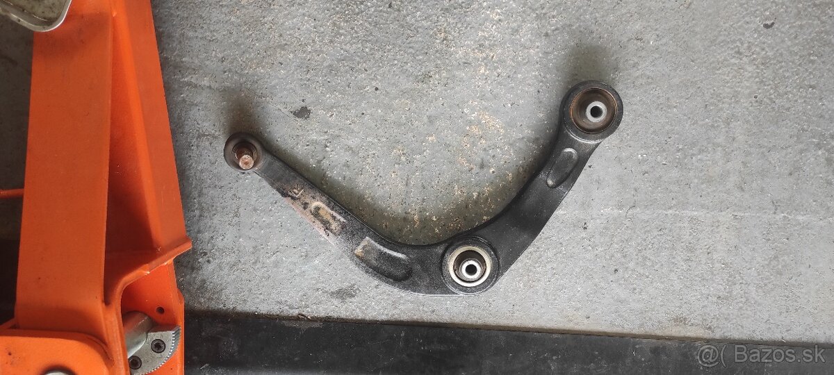 Peugeot 206 rameno - 2