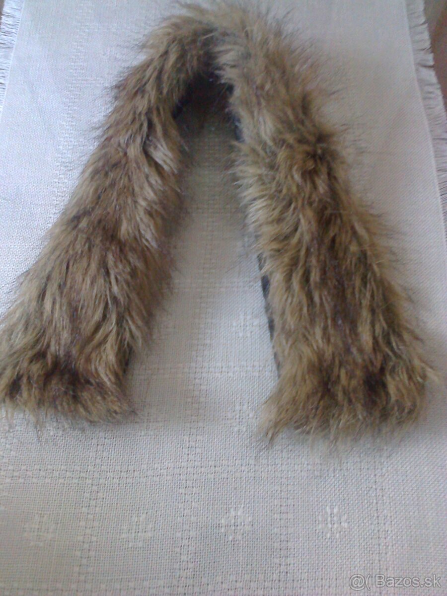 Kožušinová čiapka, golier. - 2