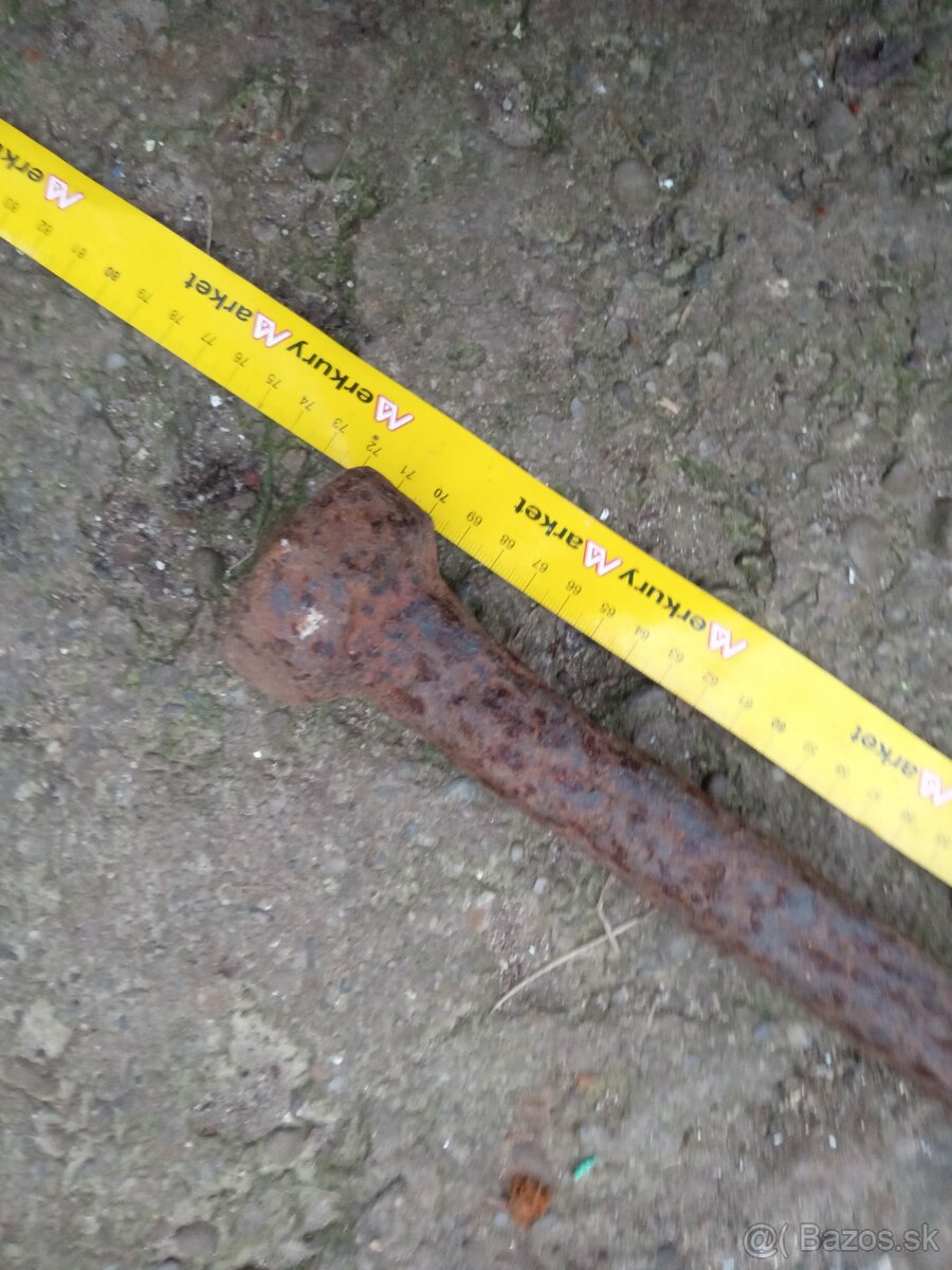 Košik.kluče.tlčik.formičky na pečenie - 2