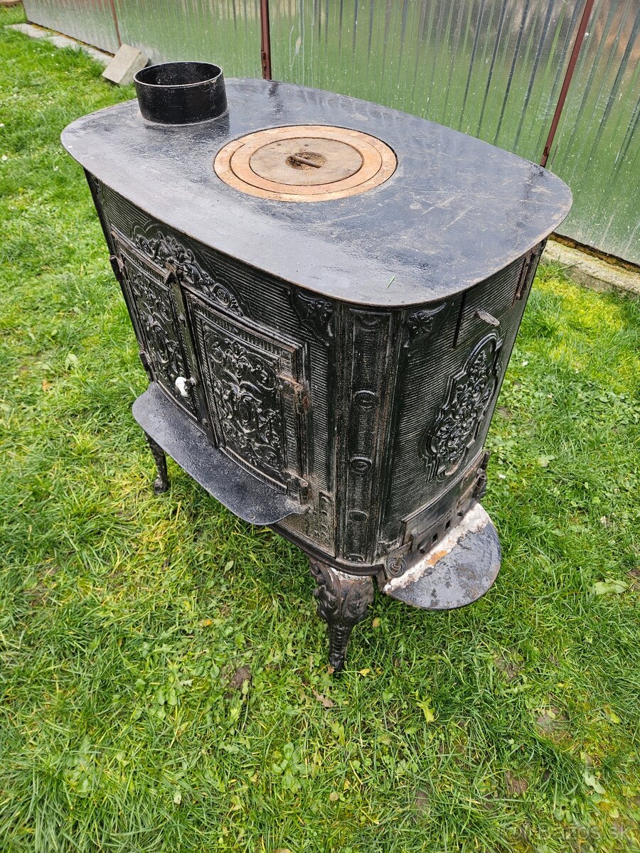 Stare liatinove kachle - 2