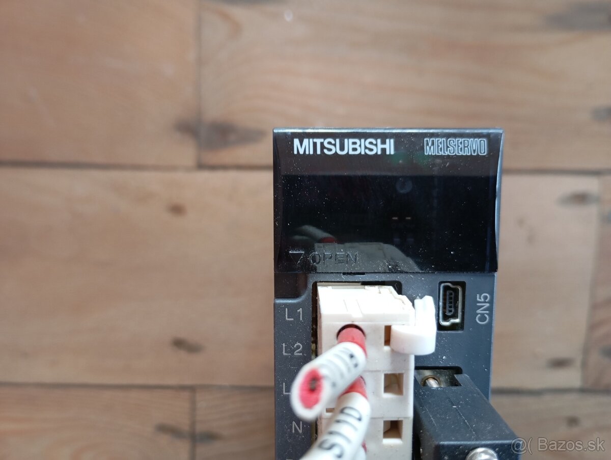AC Servo menič Mitsubishi MELSERVO MR-J3-10B - 2