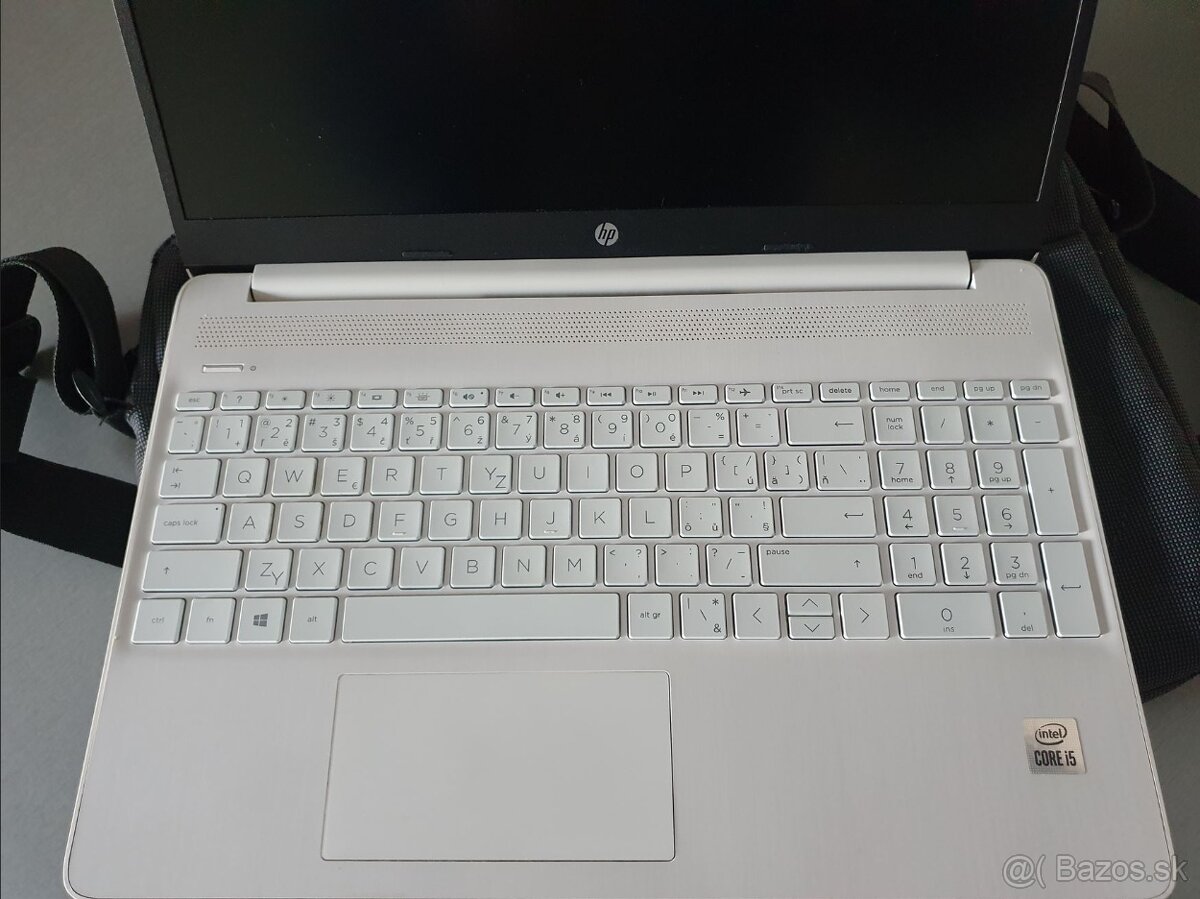 notebook HP 15" zachovaly - 2