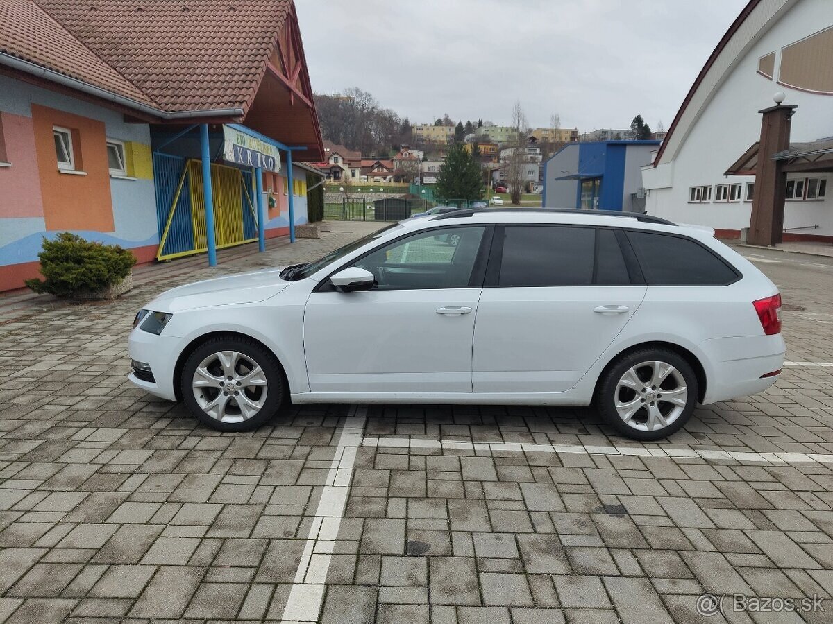 Škoda Octavia Combi 2.0 TDI Drive DSG - 2