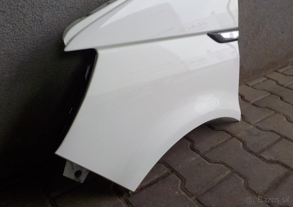 Ľavý blatnIk VW T6 LB9A - 2