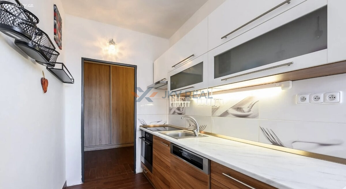 Predám 4-izbovy byt v rači - 2