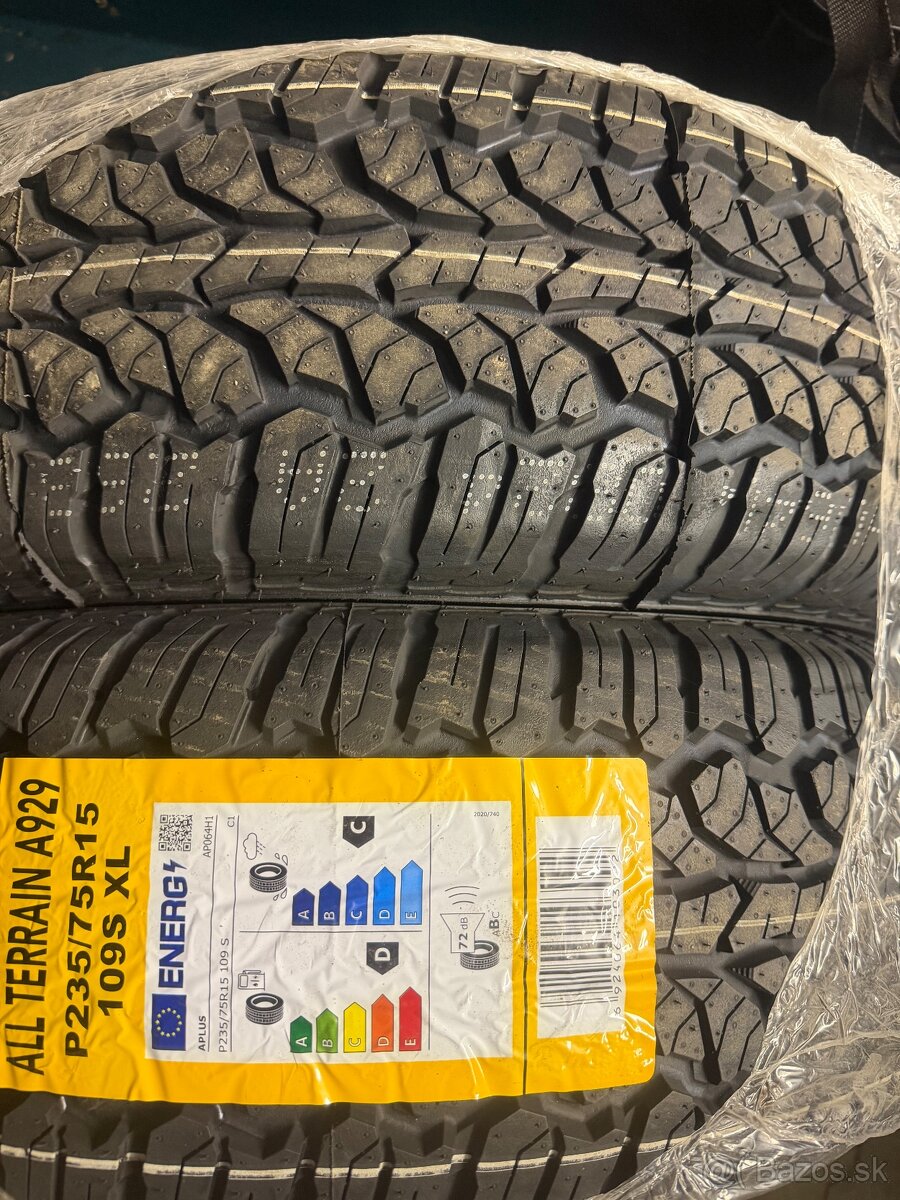 Pneu A plus 235/75r15 - 2