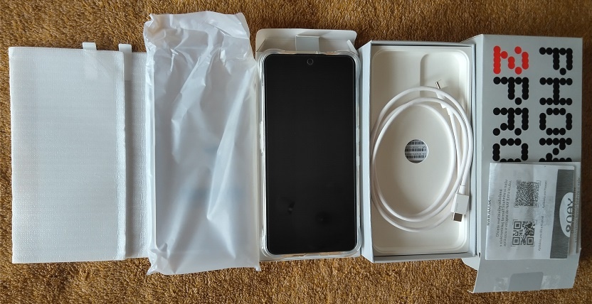 Nový CMF Phone 2 Pro - 2