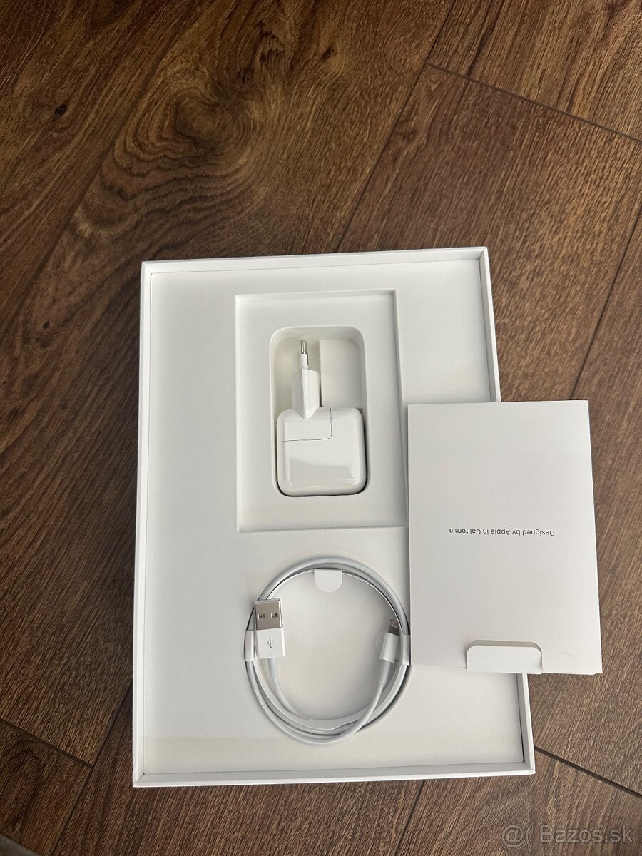 Apple iPad 6th Gen 128GB, WiFi - 2