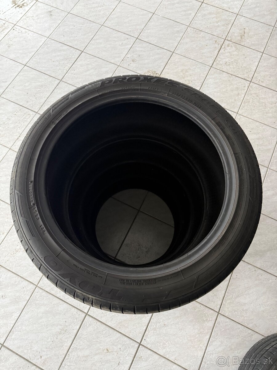 Letne pneu 255/45R20 Toyo - 2