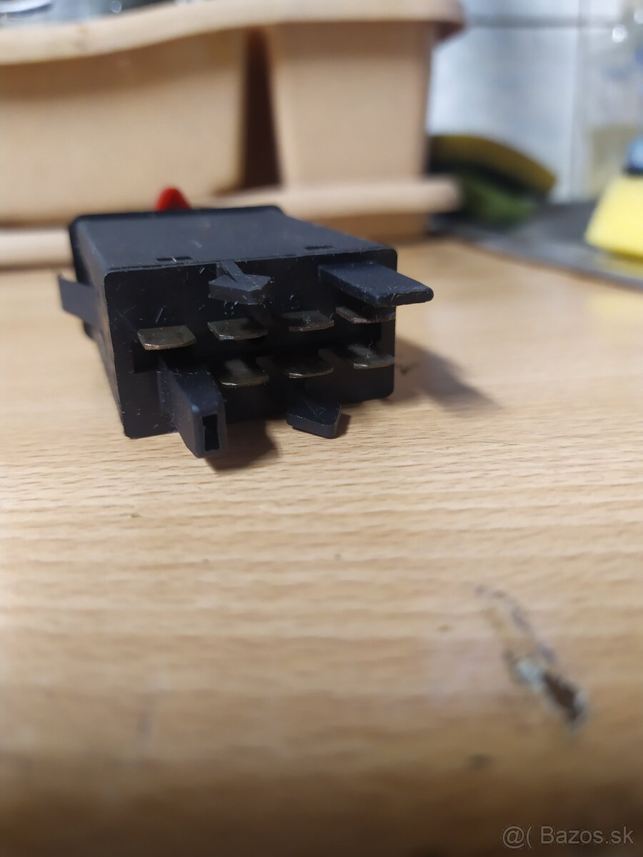 Rozpredám interiér Audi A3 8L , 3.dverove - 2