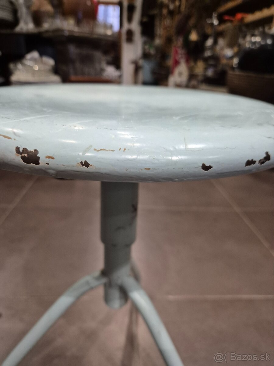 industrialny nabytok - 2