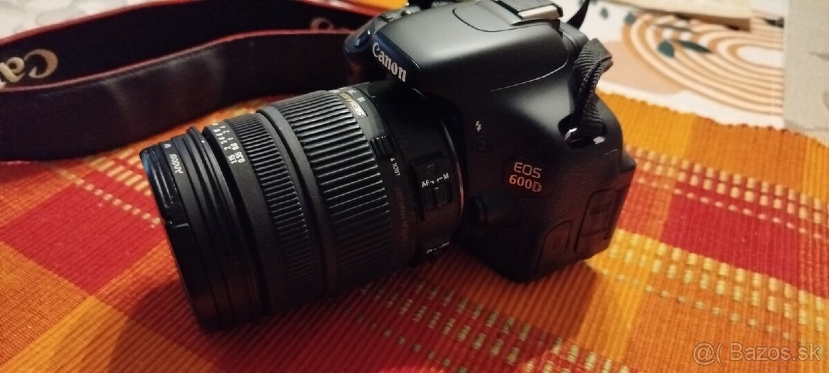 Predám objektívy na Canon EOS - 2