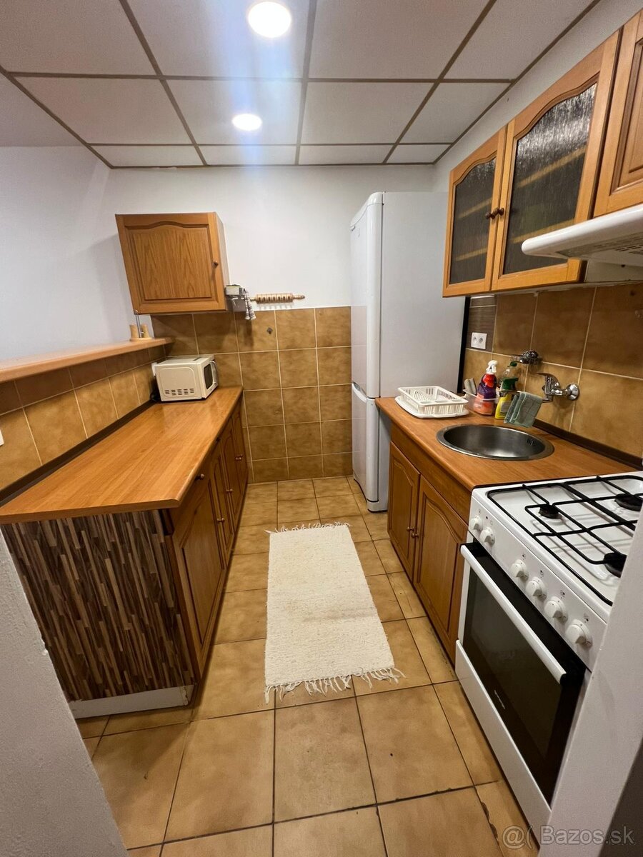 PRENÁJOM 3-IZBOVÝ BYT SEREĎ - 2