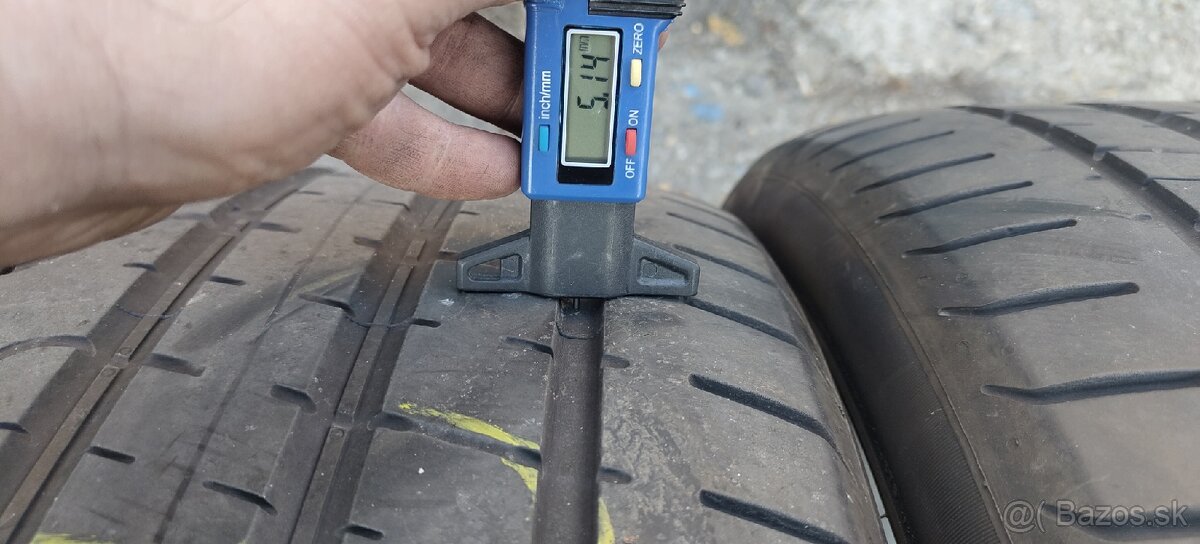 Letné Pirelli PZero 295/35/21 103Y - 2