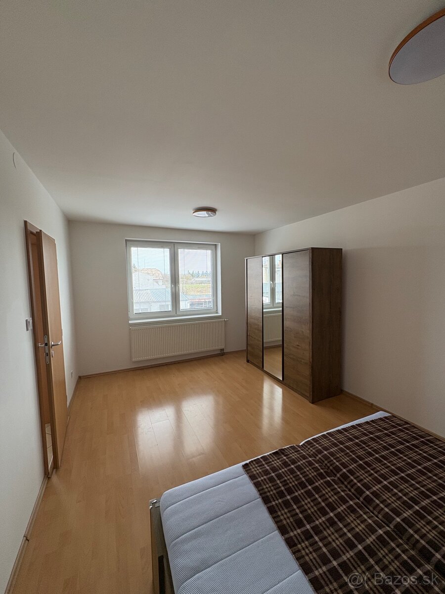 Predám 1 izbový byt - 2