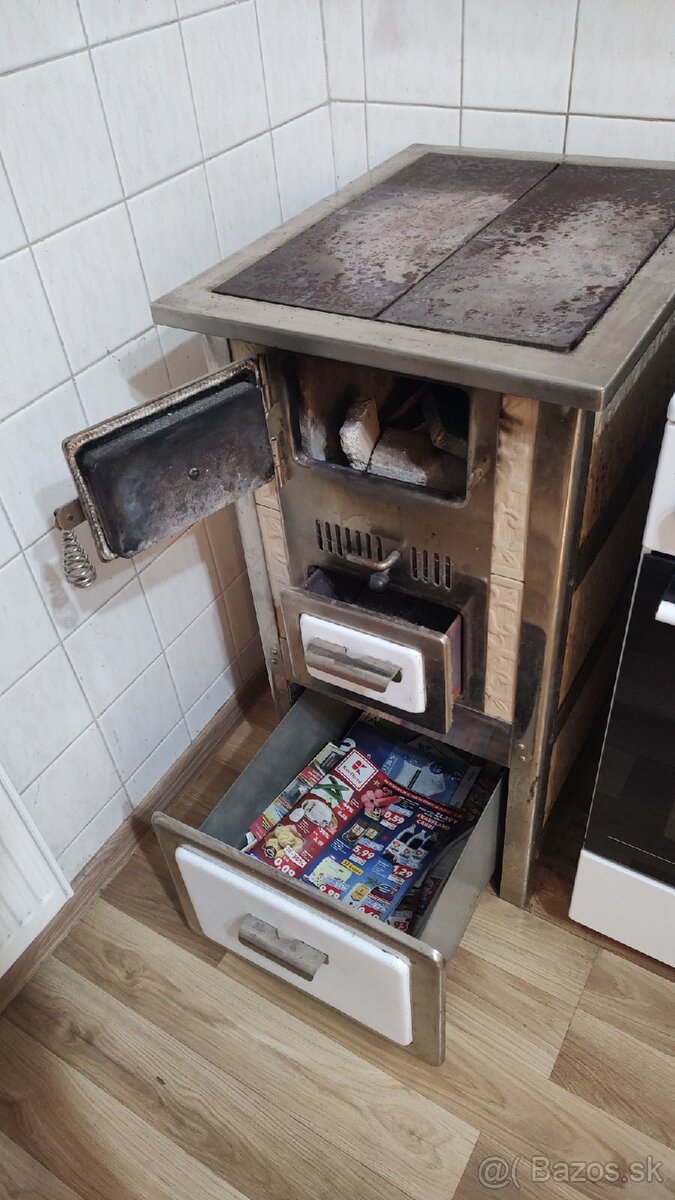 Predám kachlovu pec - 2
