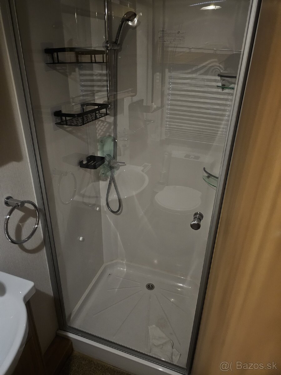 Karavan Lunar Delta Ti - 2