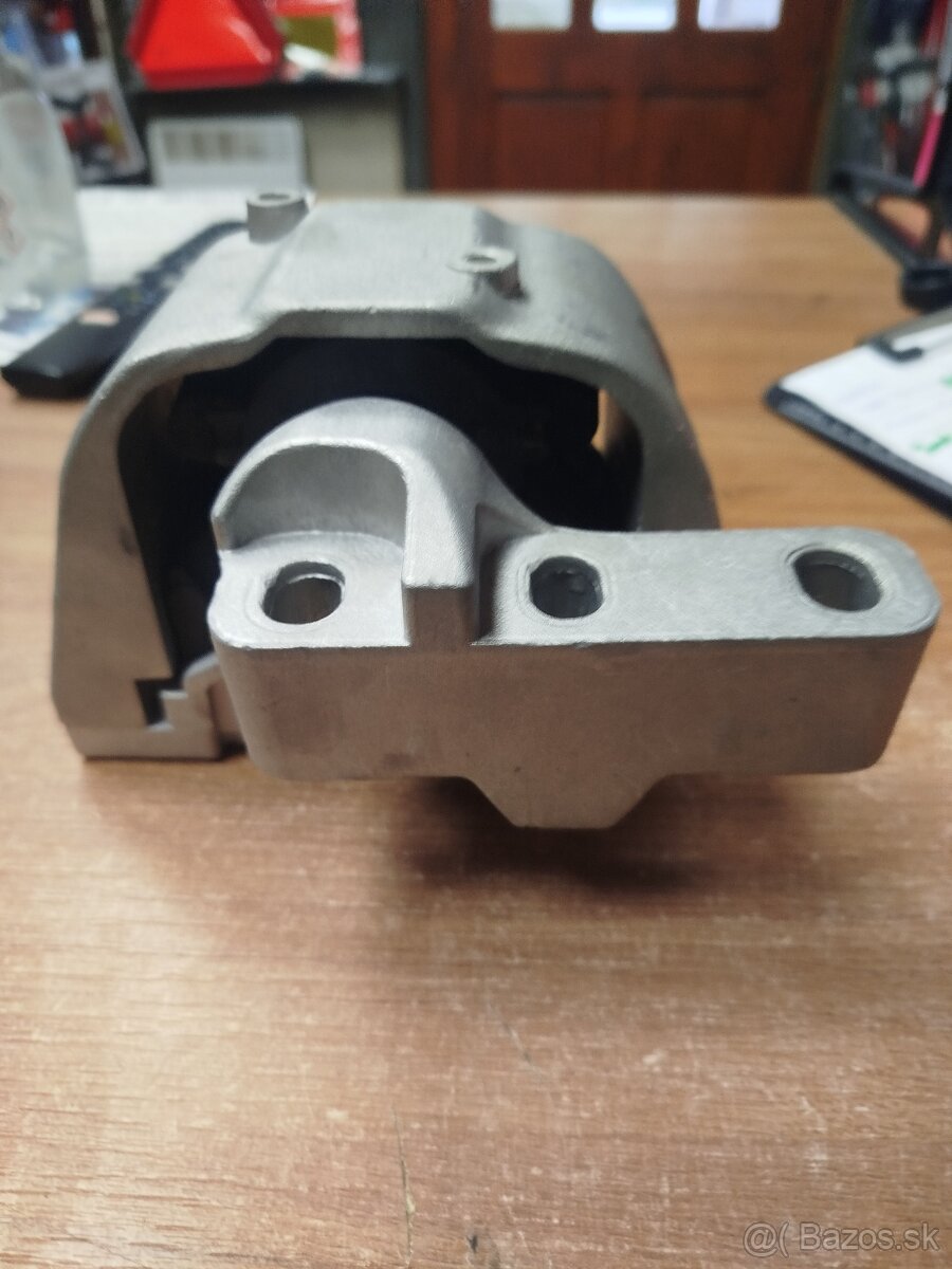 Uloženie motora VW AUDI SEAT - 2