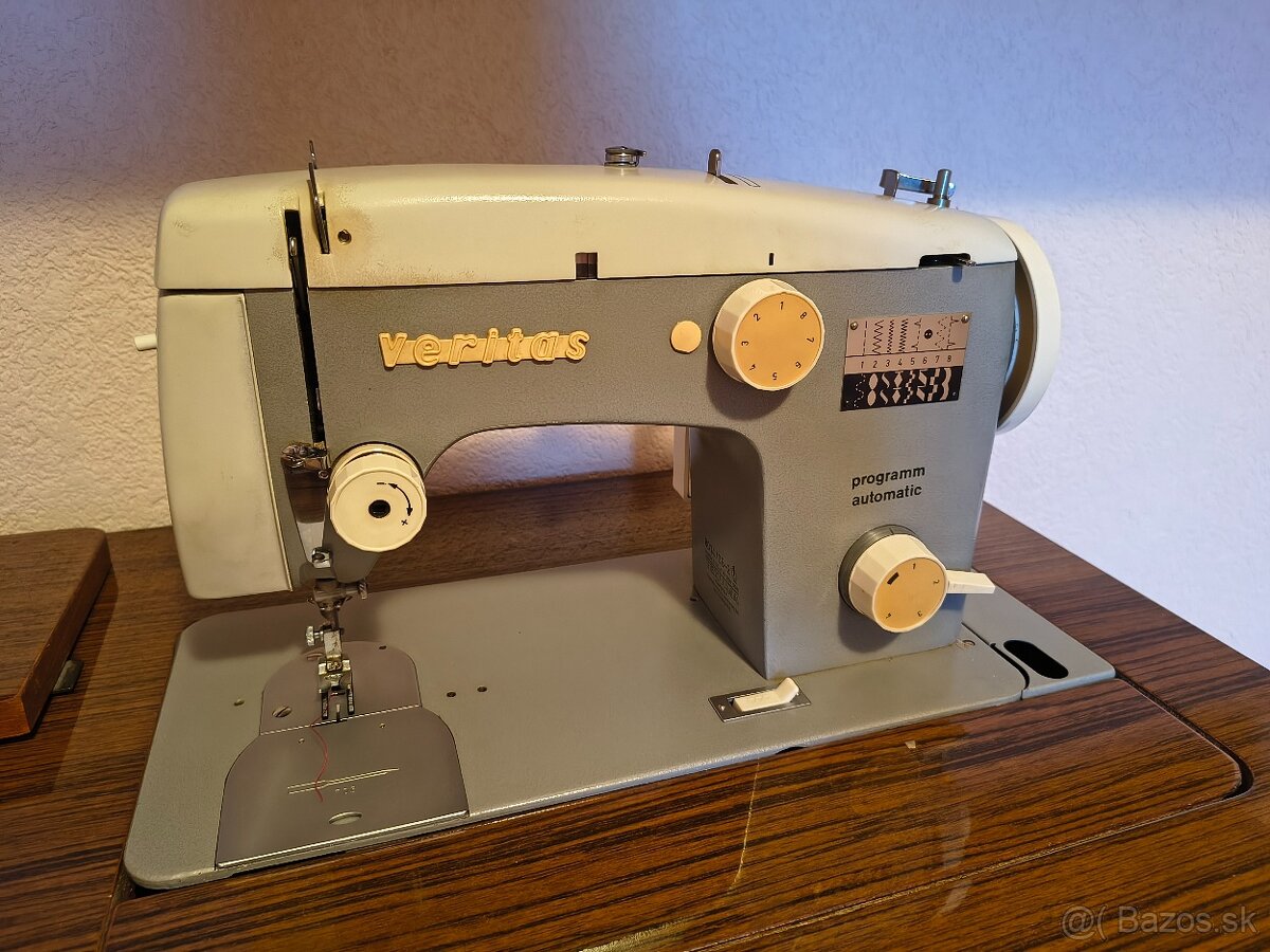Šijací stroj Veritas - 2