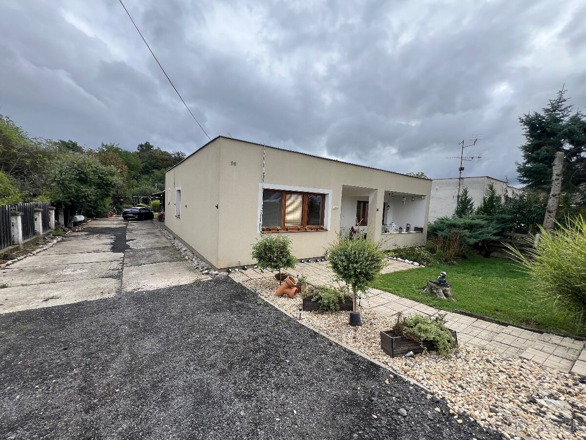 Bungalov v obci Závada - 2