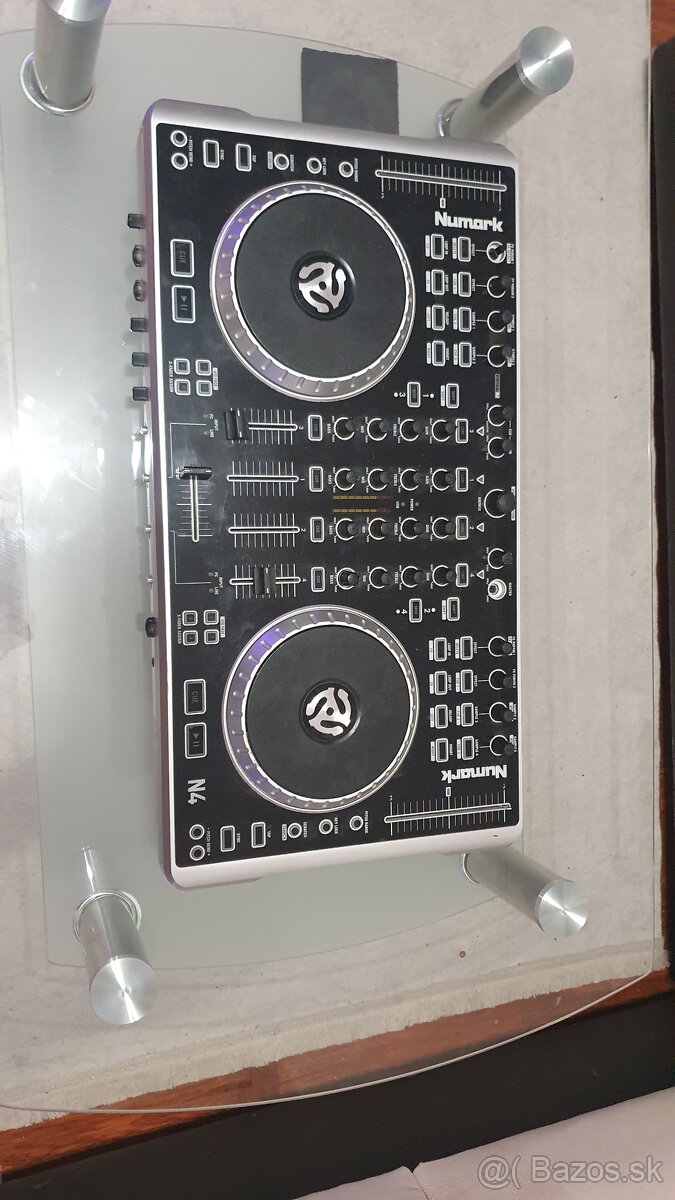 Numark N4 - 2