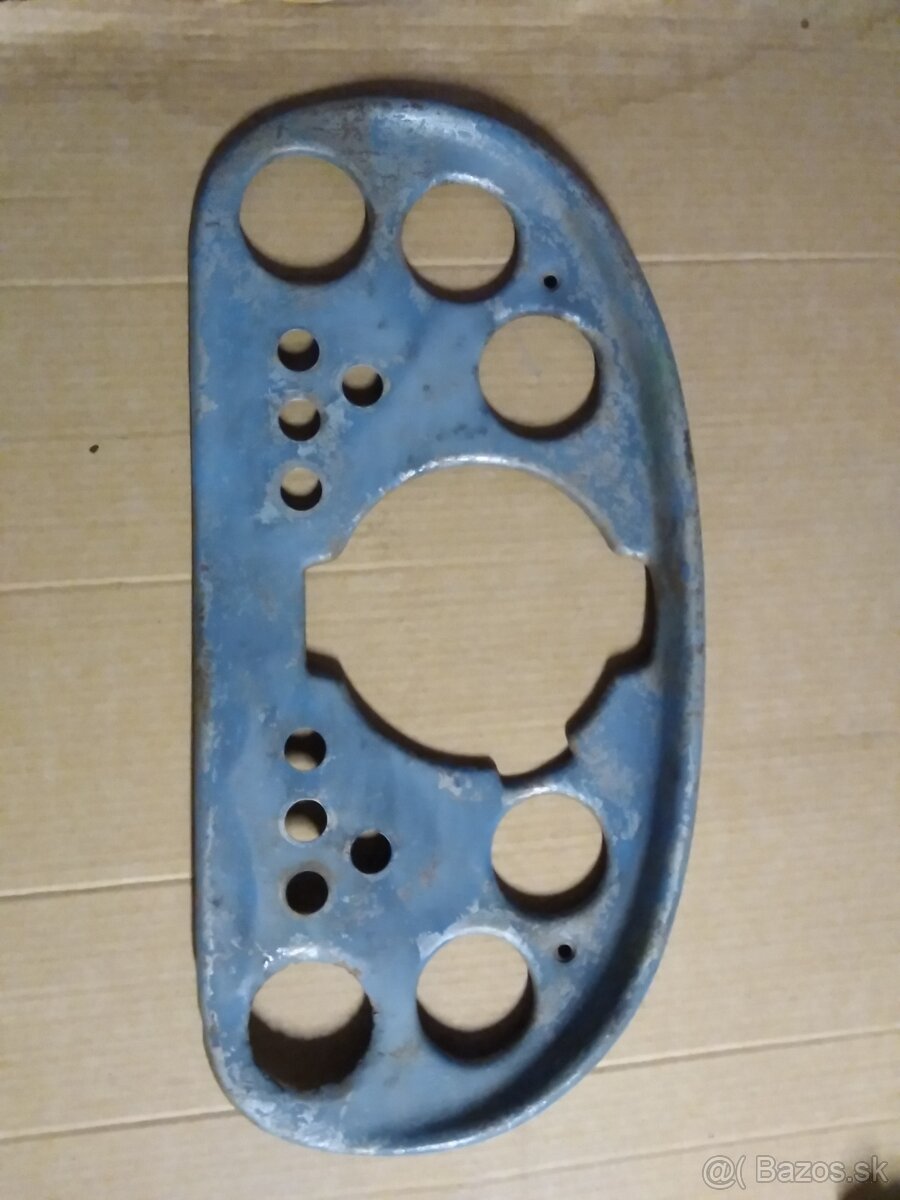 Pristrojova doska tatra a skoda trambus - 2